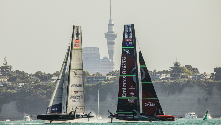 19/12/20 - Auckland (NZL)36th America’s Cup presented by PradaRace Day 3Emirates Team New Zealand, New York Yacht Club American Magic