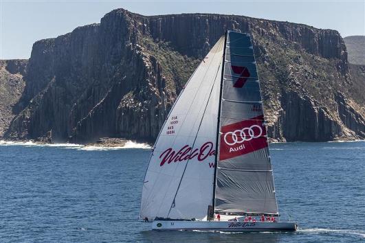 531 Wild Oats XI på vej mod HObart_Carlo Borlenghi_03