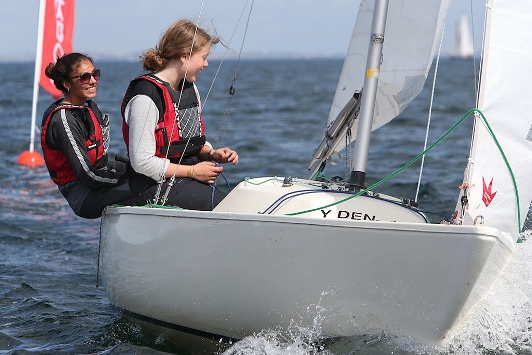 YD61 karen Sørine Ibsen og Estella Kem 532